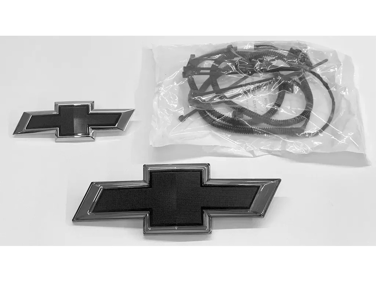 85062596-emblem-kit-tahoe-suburban-black-illuminated-front-rear-bowtie-2025-2026 Chevrolet Black Bowtie Kit With Illuminated Front Emblem And Non-Illuminated Rear Emblem - Image 1