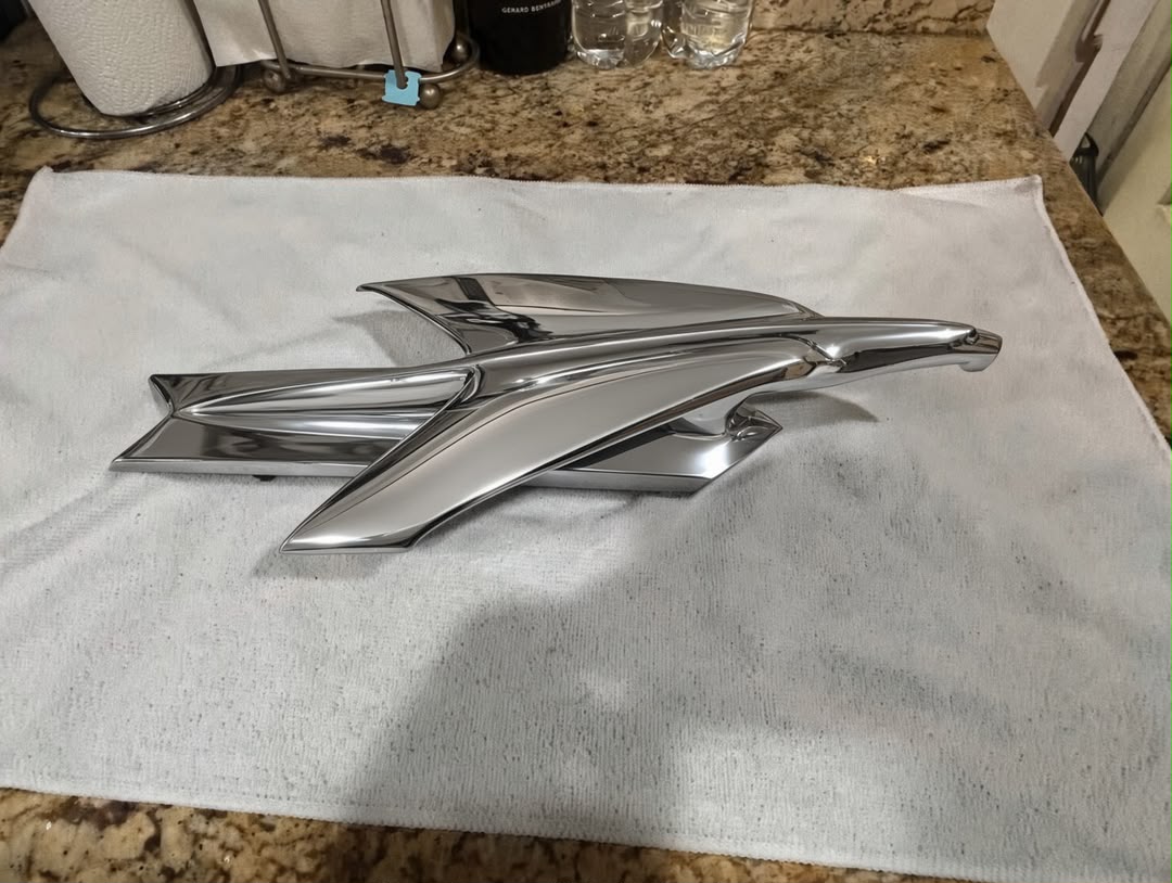 IMG-20260823-WA0016 1953 1954 1955 First Series HOOD ORNAMENT EMBLEM - Image 1